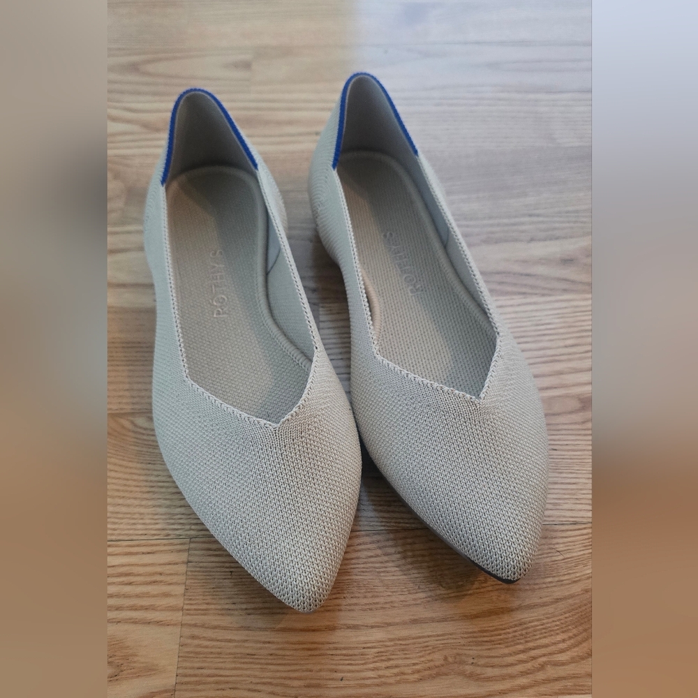 Rothy's Point Flats 8.5M Beige